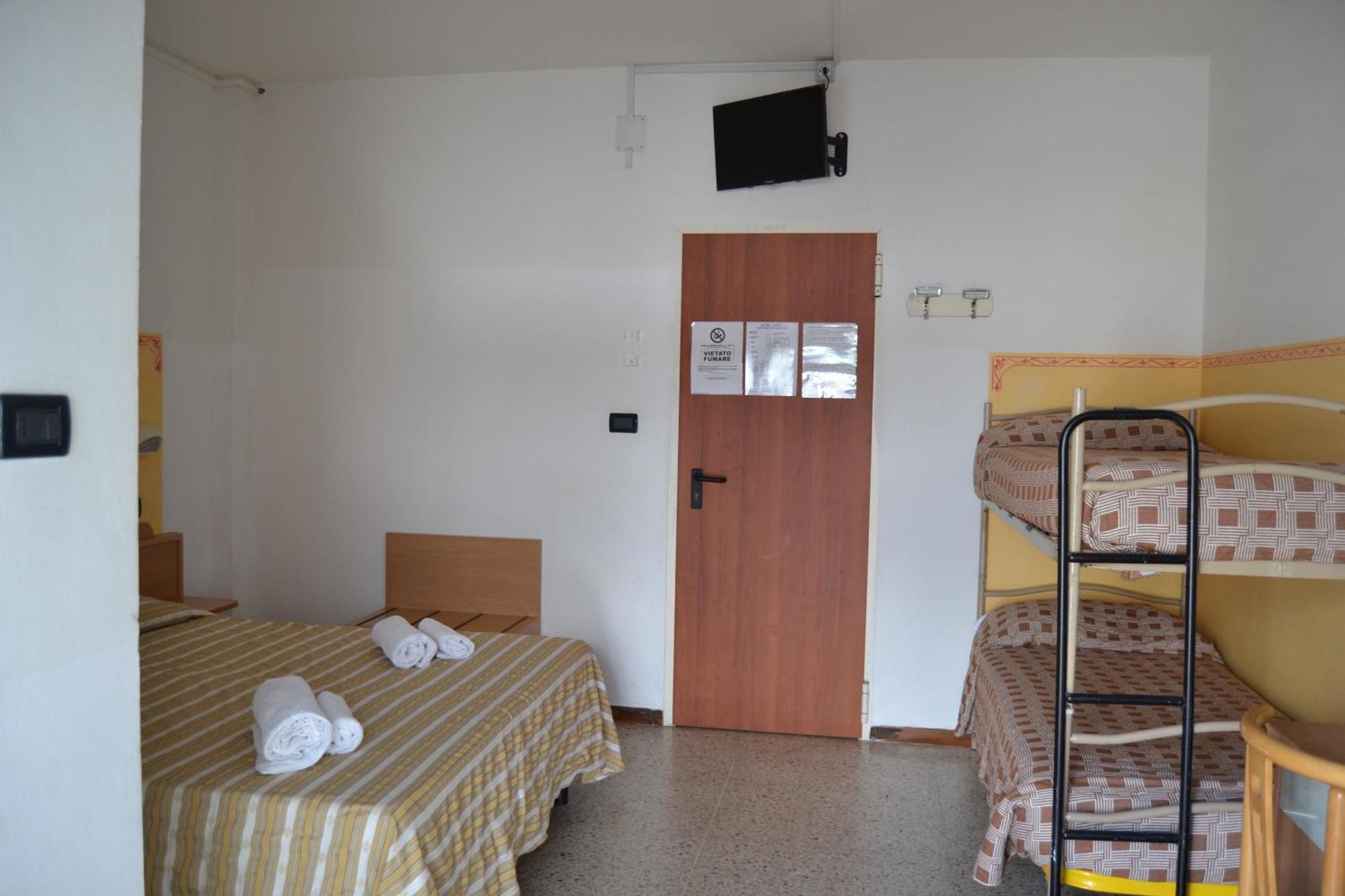 Hotel Rosy 2*