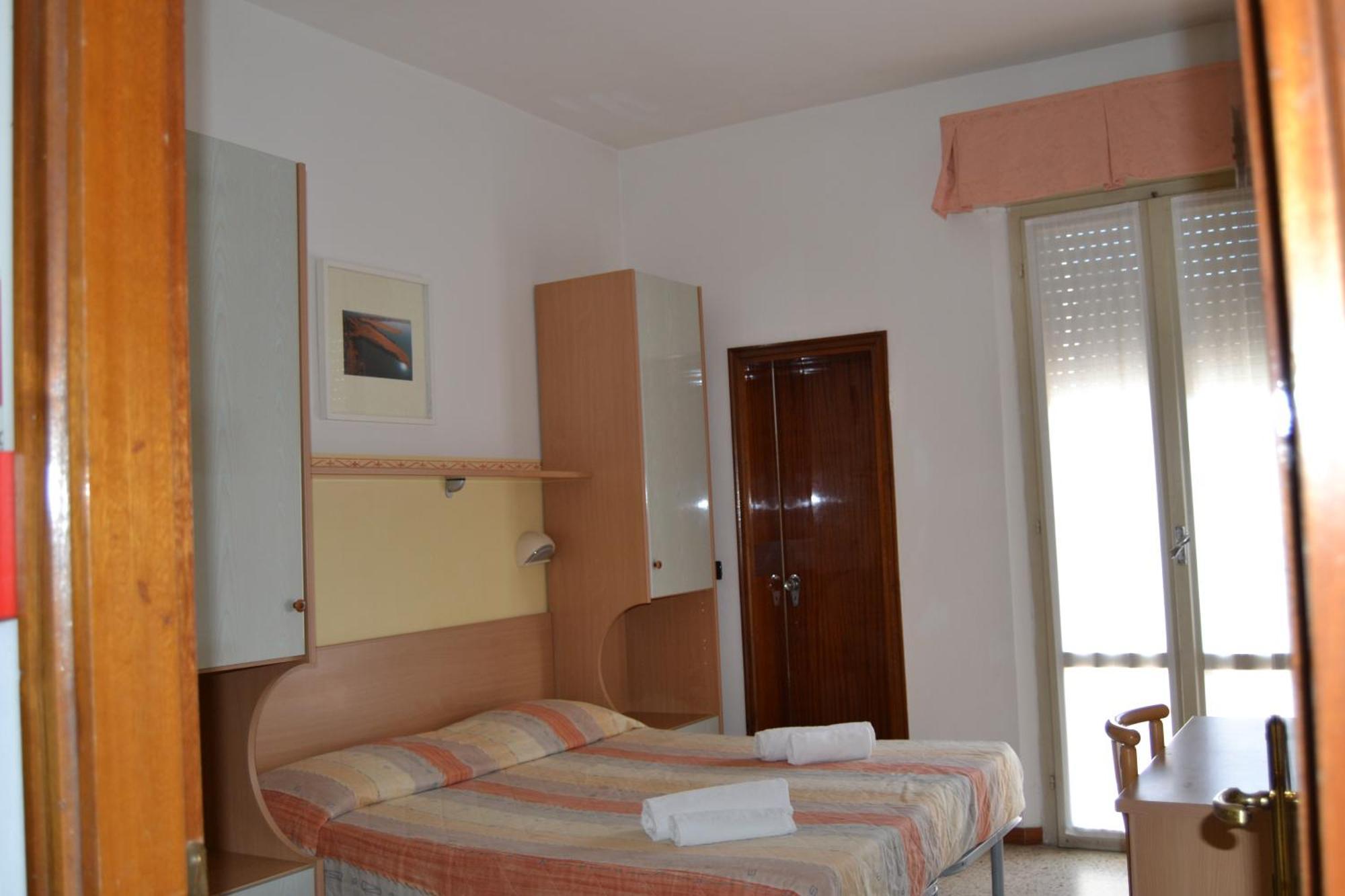 Hotel Rosy 2*